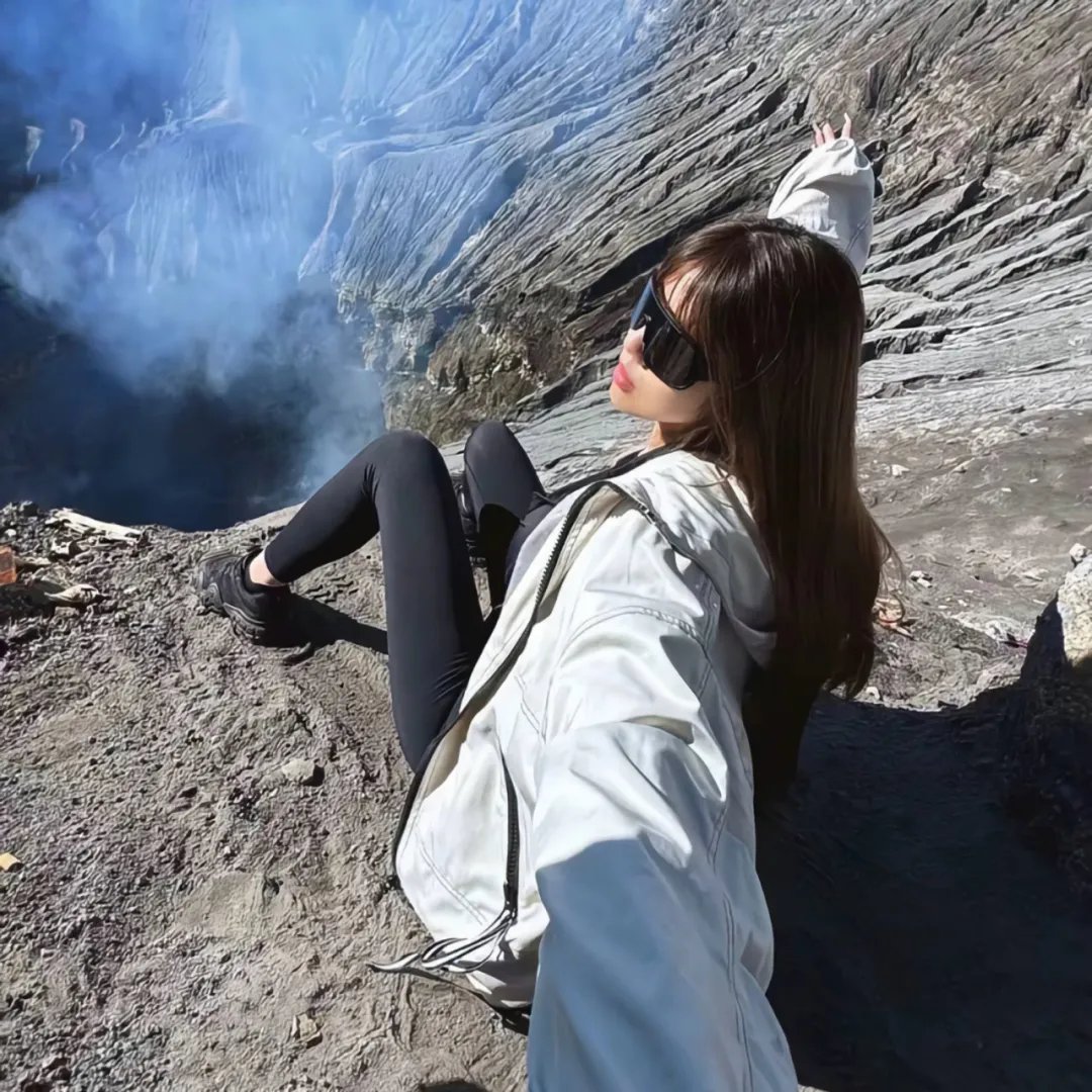 我直播砸车男友和闺蜜慌了